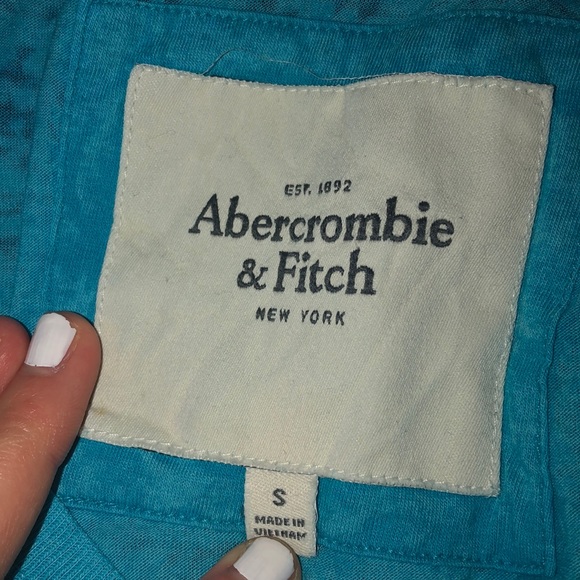 shirt - Picture 3 of 5